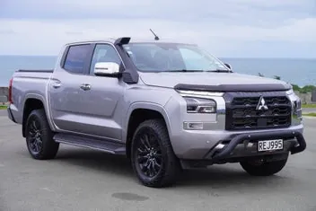 Mitsubishi Triton 2025 photo 2
