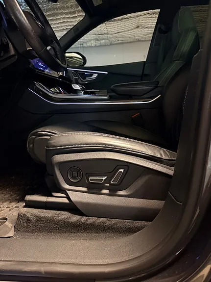 Audi Q8 2023 photo 3