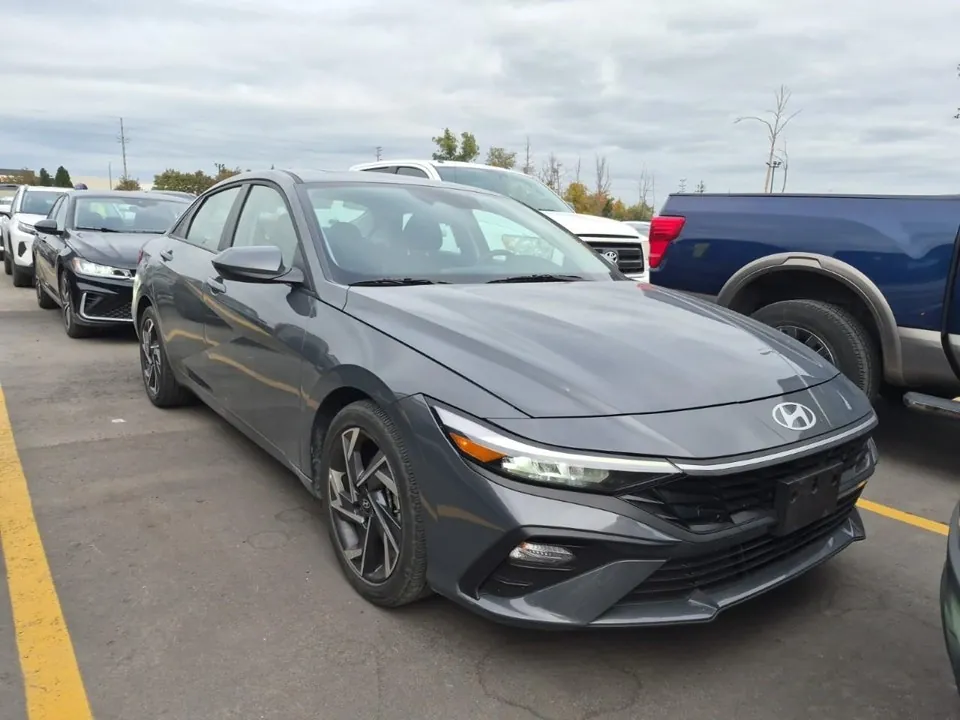 Hyundai Elantra 2025 photo 2