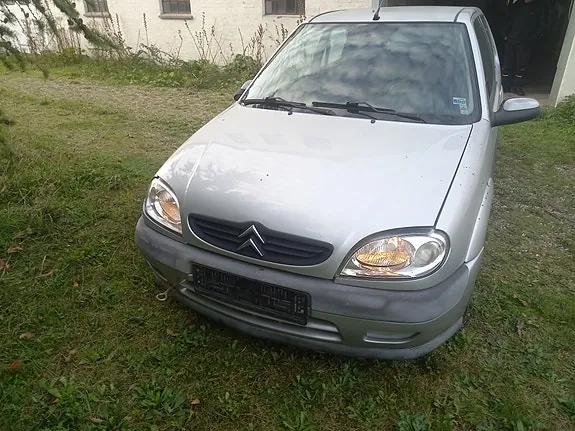 Citroen Saxo 2002 photo 3