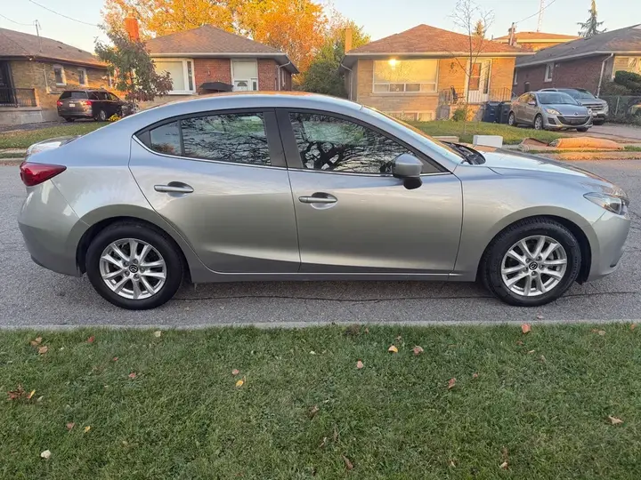 Mazda 3 2014 photo 5