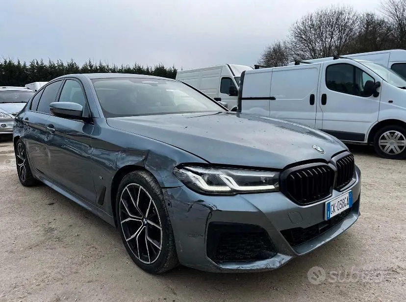 BMW 5 Series 2022 photo 2