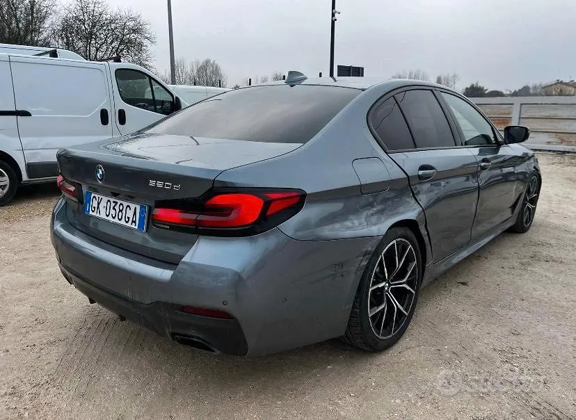 BMW 5 Series 2022 photo 3