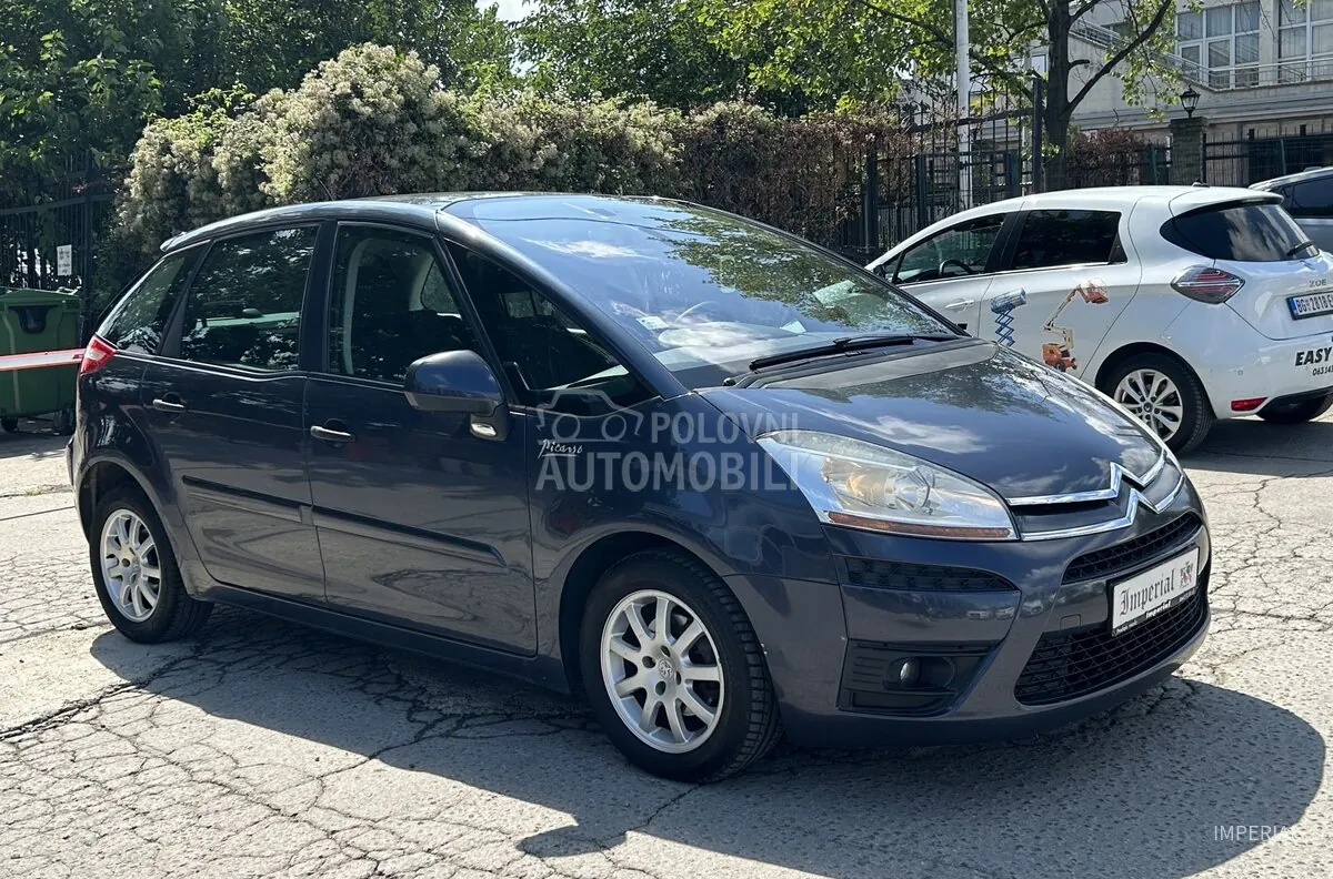 Citroen C4 Picasso 2010 photo 3