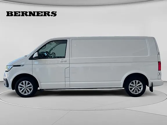 Volkswagen Transporter 2024 photo 2