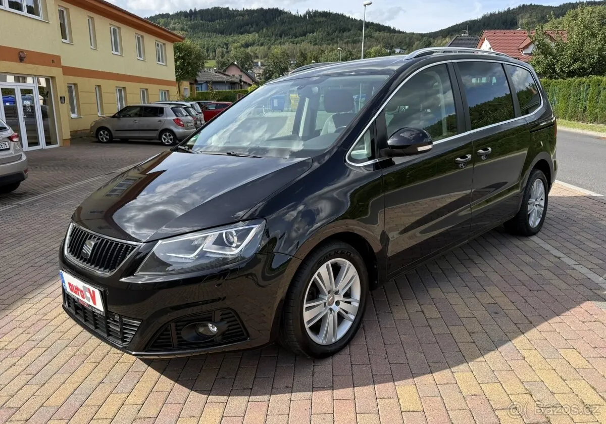 Seat Alhambra 2013 photo 2
