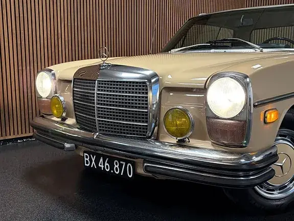 Mercedes-Benz 250 Ce 1971 photo 4