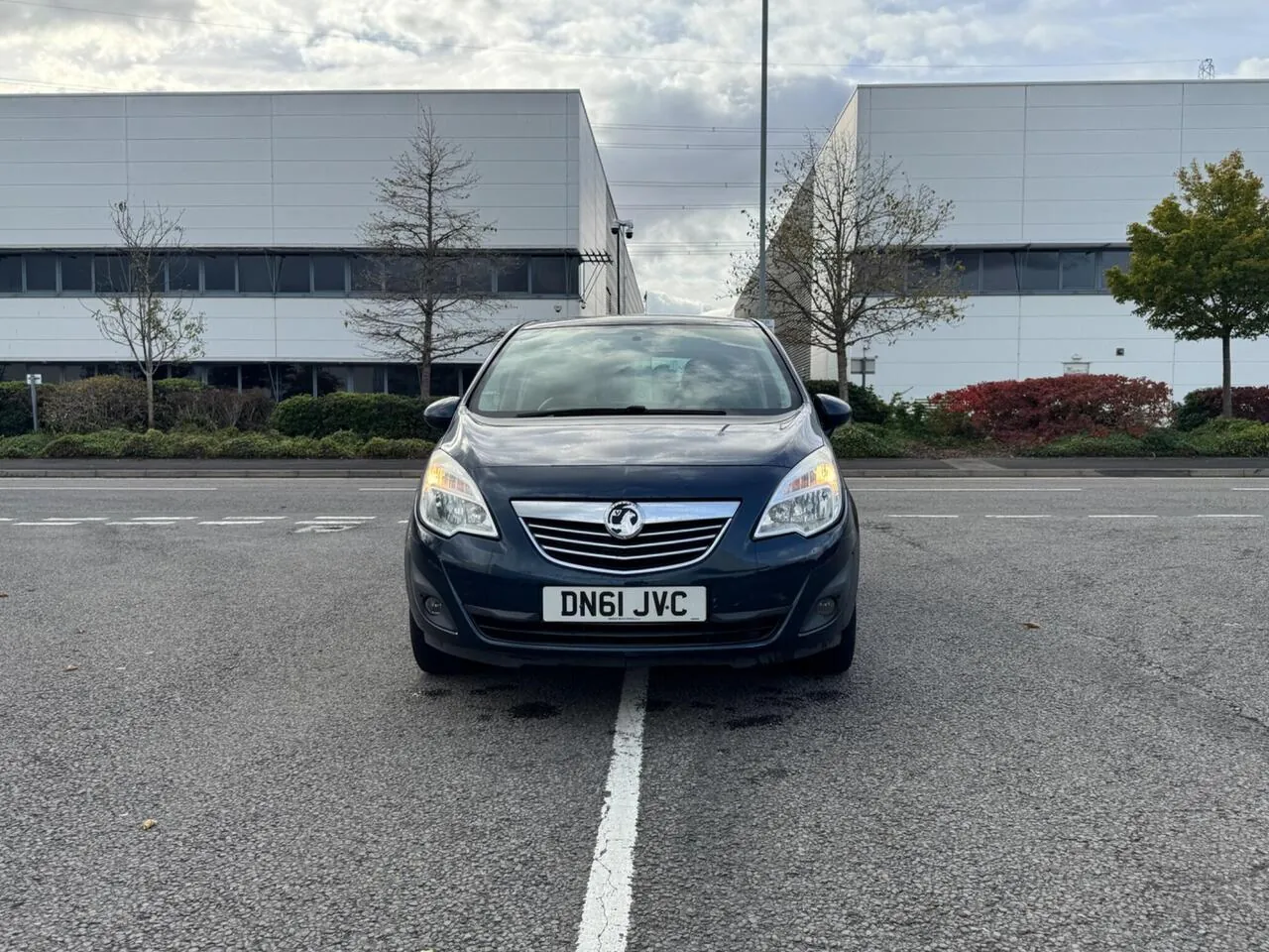 Vauxhall Meriva 2011 photo 2