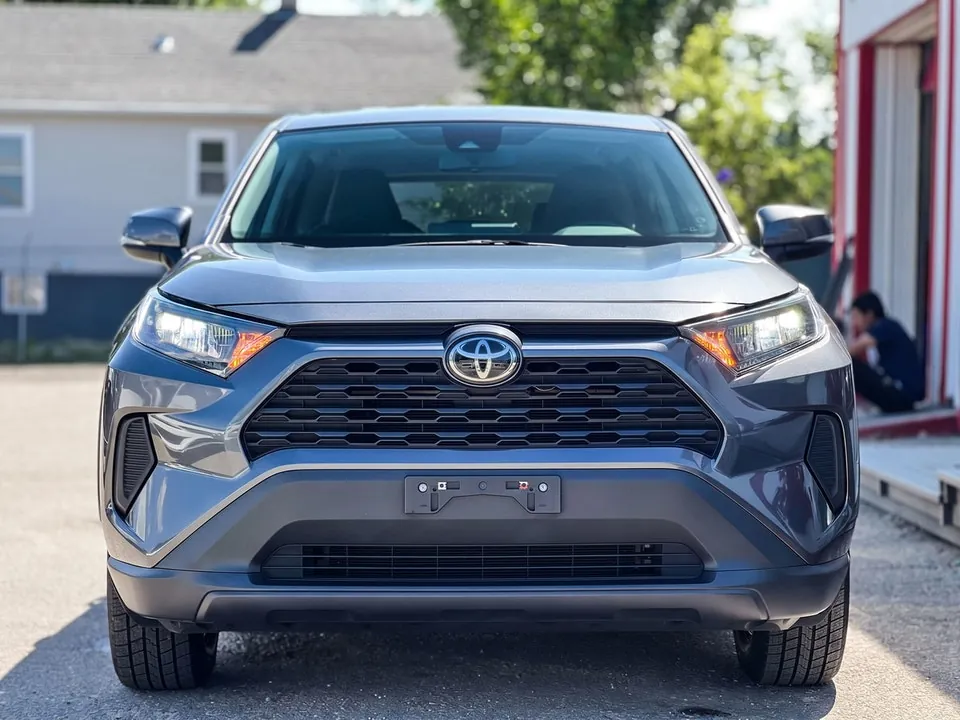 Toyota Rav4 2025 photo 3