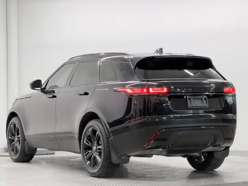 Land Rover Range Rover Velar 2023 photo 3