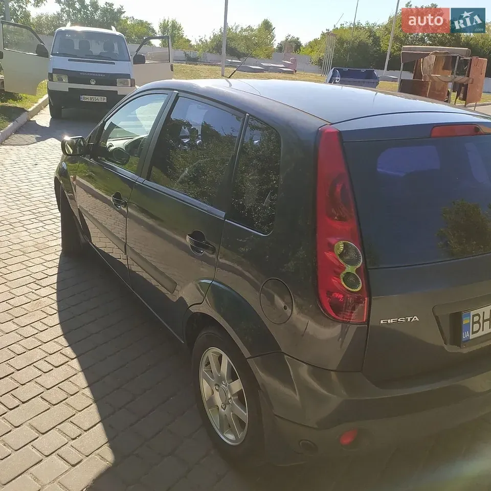 Ford Fiesta 2008 photo 3