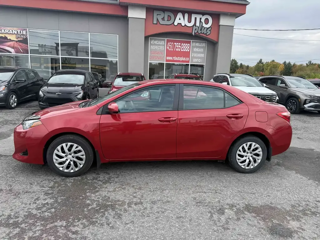 Toyota Corolla 2018 photo 2