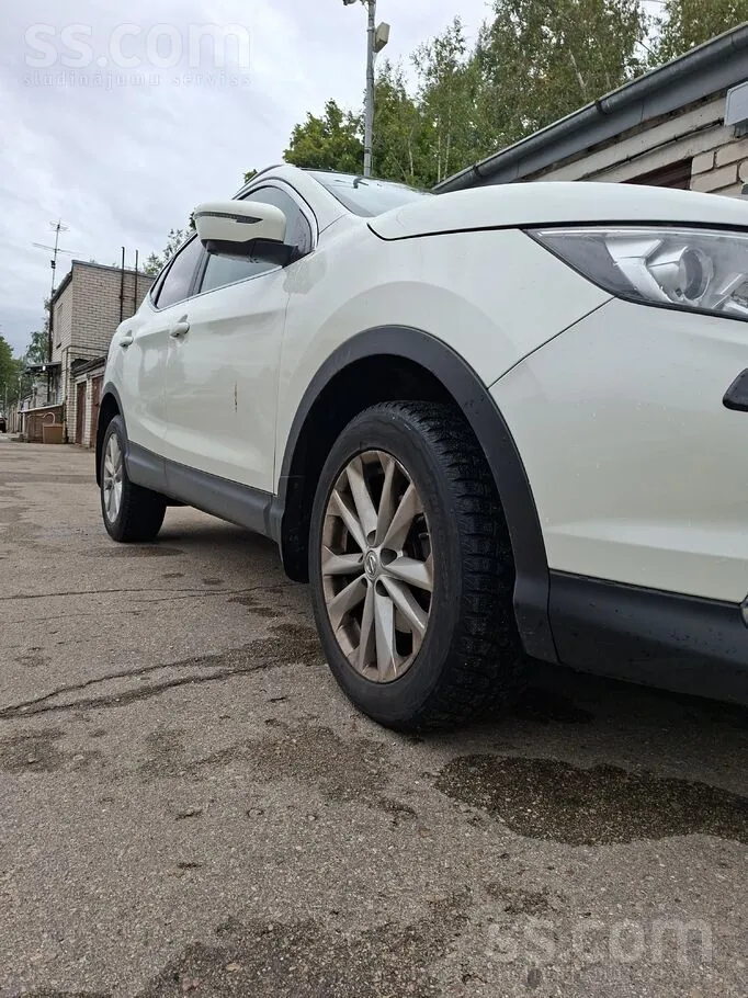 Nissan Qashqai 2015 photo 3