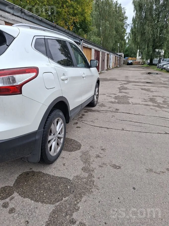 Nissan Qashqai 2015 photo 4