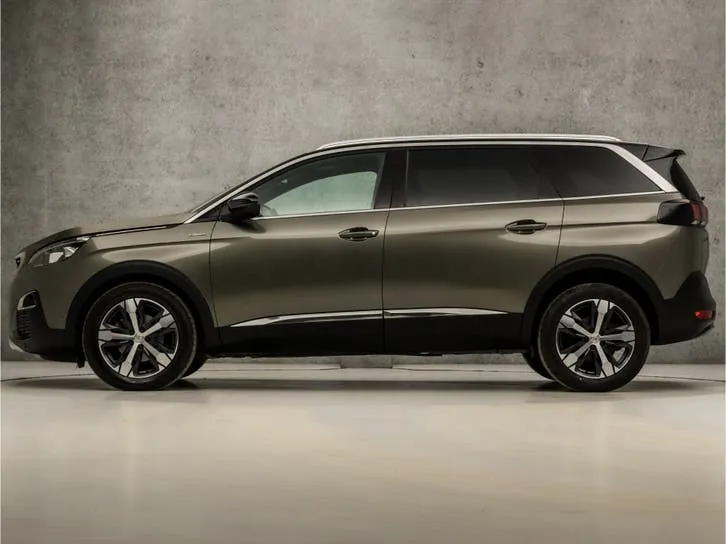 Peugeot 5008 2017 photo 2