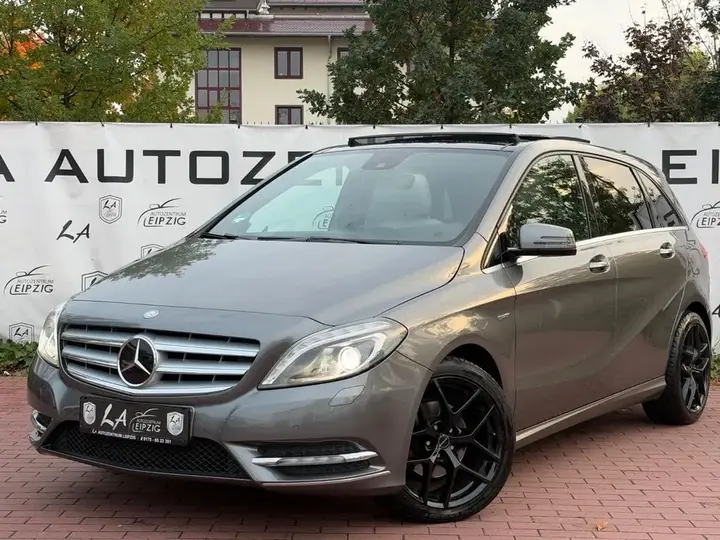 Mercedes-Benz B200