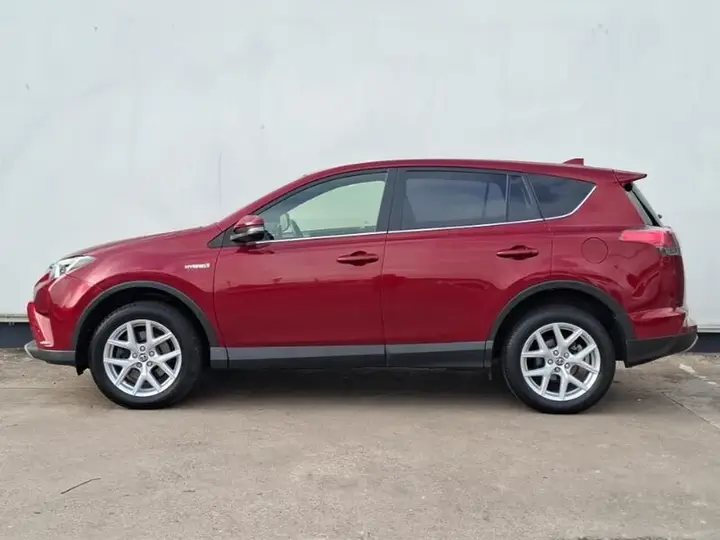 Toyota Rav4 2018 photo 4