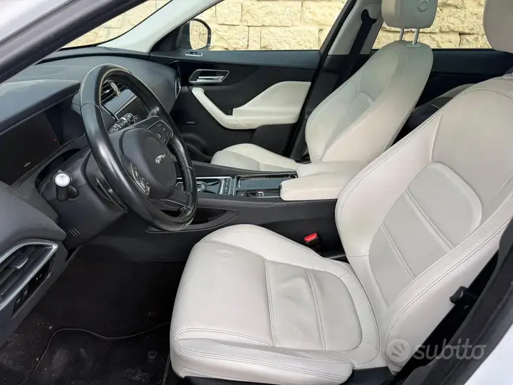 Jaguar F-Pace 2016 photo 3