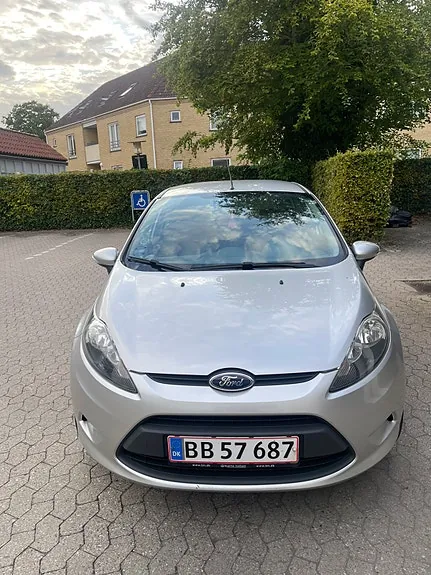 Ford Fiesta 2011 photo 5