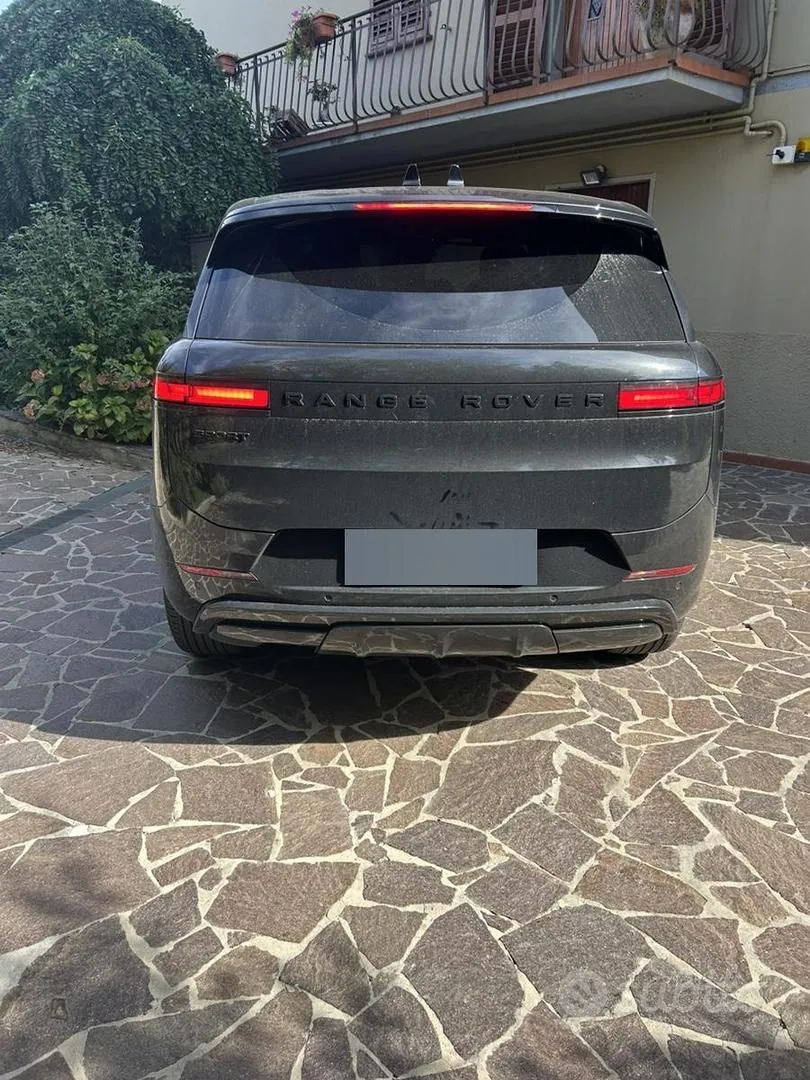 Land Rover Range Rover Sport 2024 photo 5