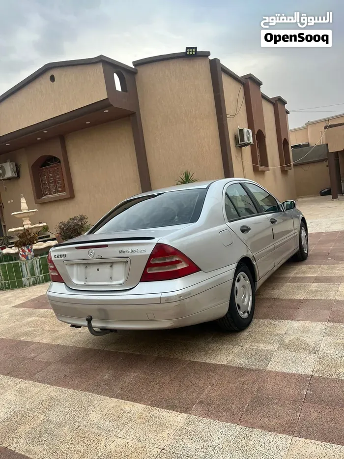 Mercedes-Benz C-Class 2004 photo 4
