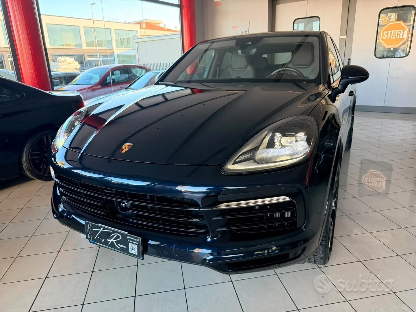 Porsche Cayenne 2023 photo 2