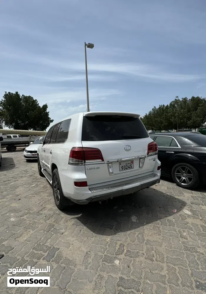 Lexus Lx570 2014 photo 3