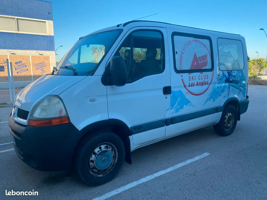 Renault Master 2004 photo 2