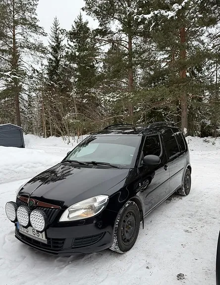 Skoda Roomster 2012 photo 4