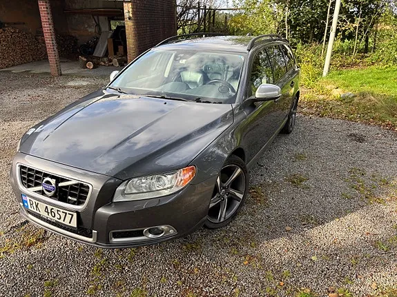 Volvo V70 2012 photo 4
