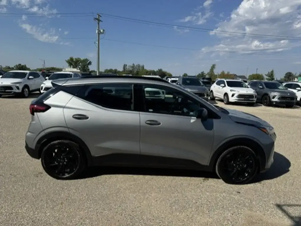Chevrolet Bolt 2027 photo 4