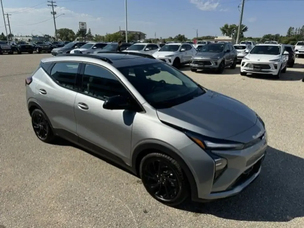 Chevrolet Bolt 2027 photo 3