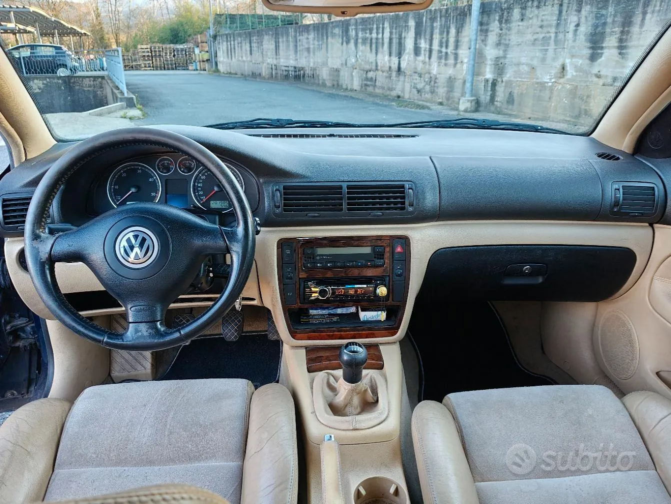 Volkswagen Passat 2001 photo 3