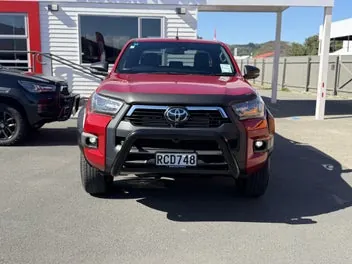 Toyota Hilux 2025 photo 5