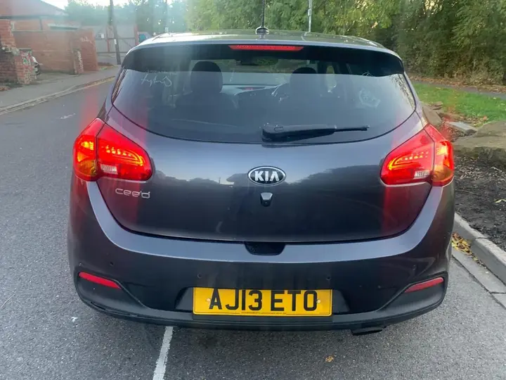 Kia Ceed 2013 photo 4