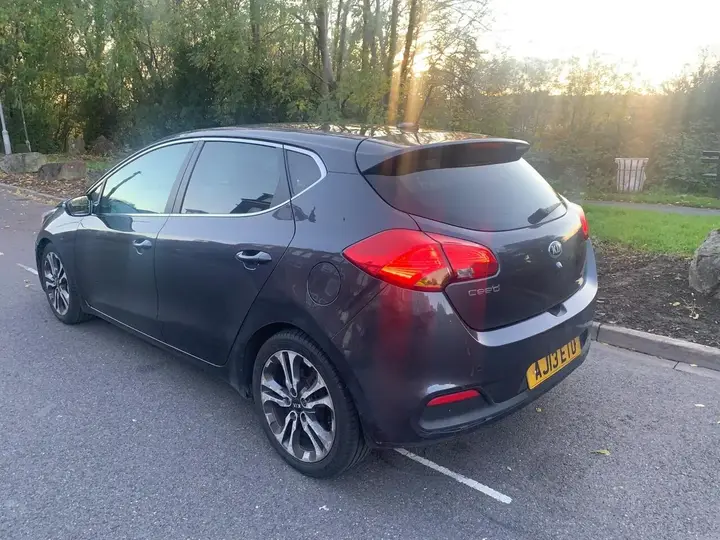 Kia Ceed 2013 photo 3