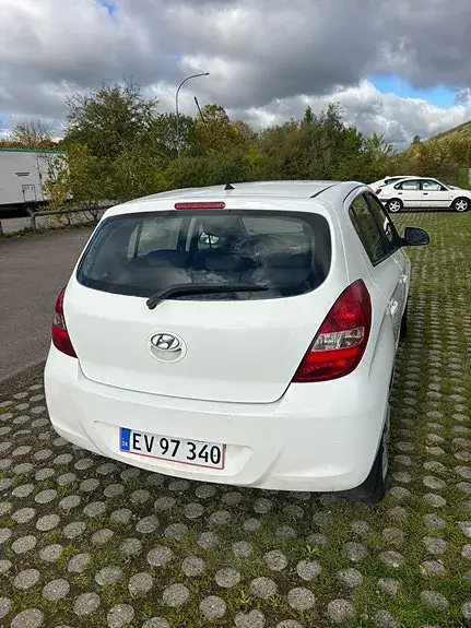 Hyundai I20 2010 photo 4