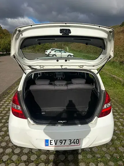 Hyundai I20 2010 photo 5