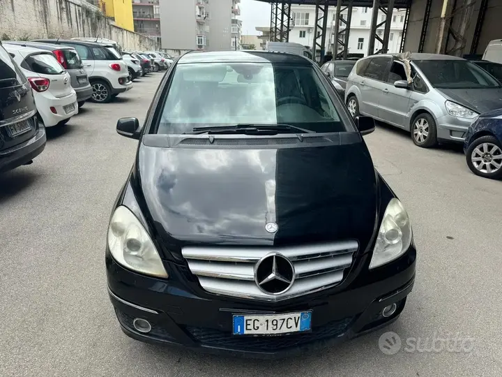 Mercedes-Benz B 160