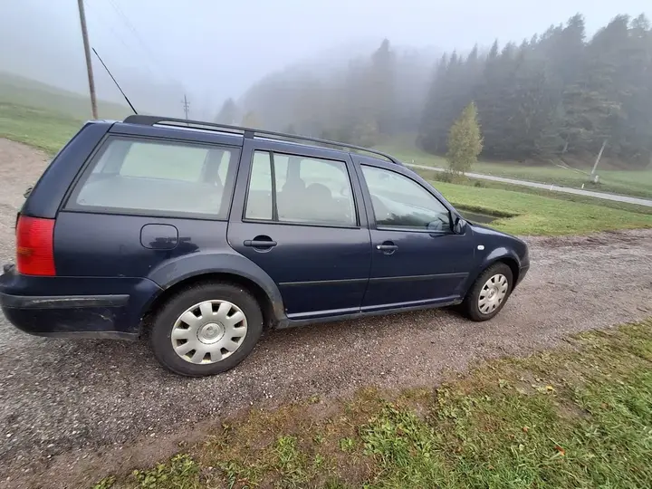 Volkswagen Golf 2003 photo 3