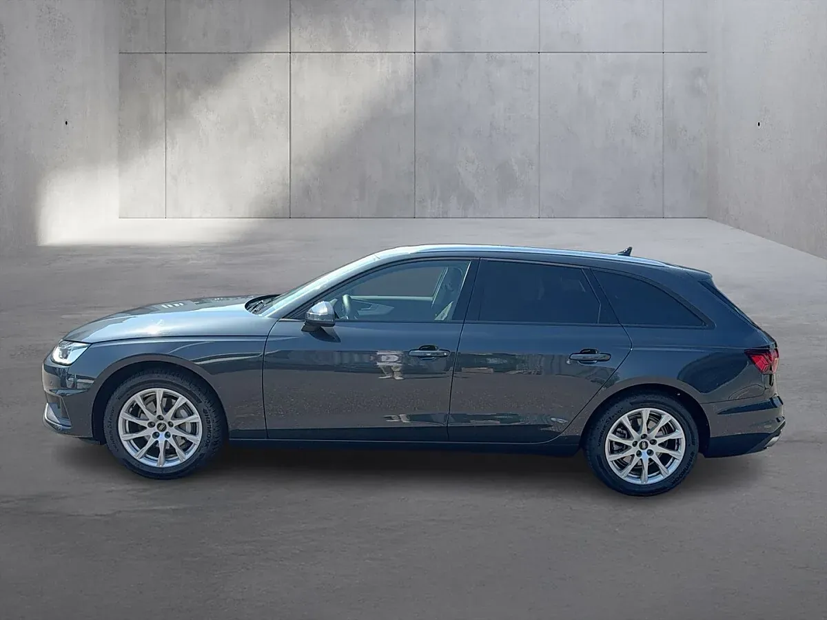 Audi A4 2024 photo 2