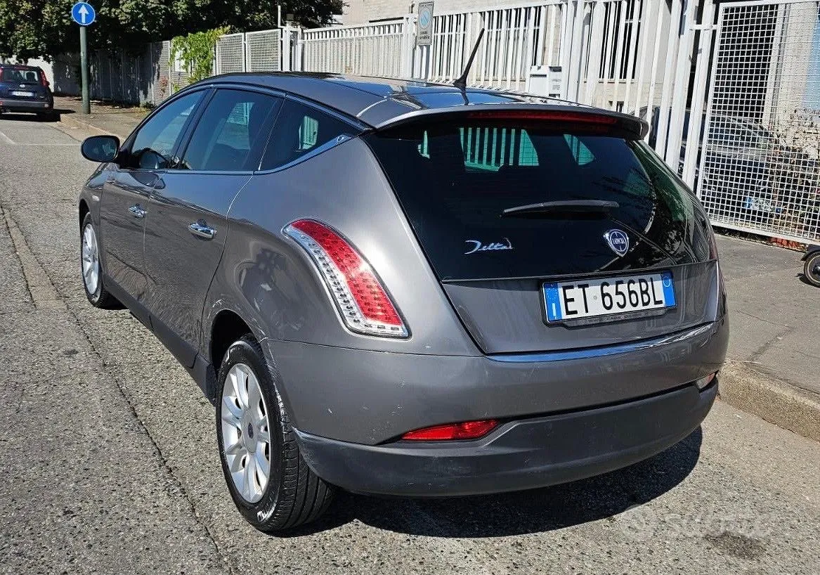 Lancia Delta 2013 photo 5
