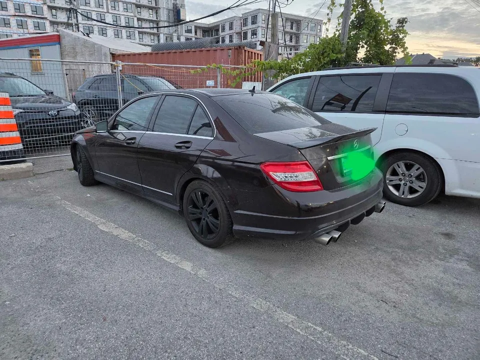 Mercedes-Benz C-Class 2011 photo 4