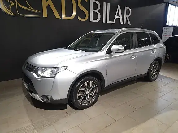 Mitsubishi Outlander 2015 photo 2