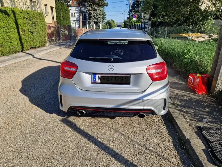 Mercedes-Benz A-Class 2013 photo 3