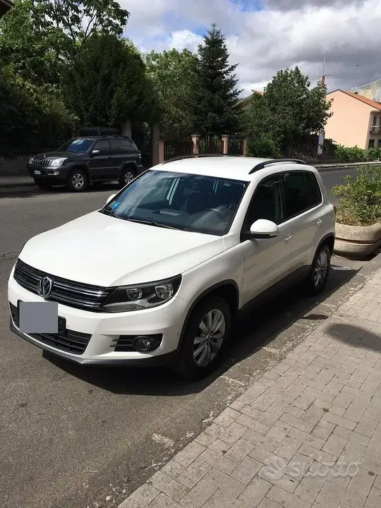 Volkswagen Tiguan 2012 photo 2