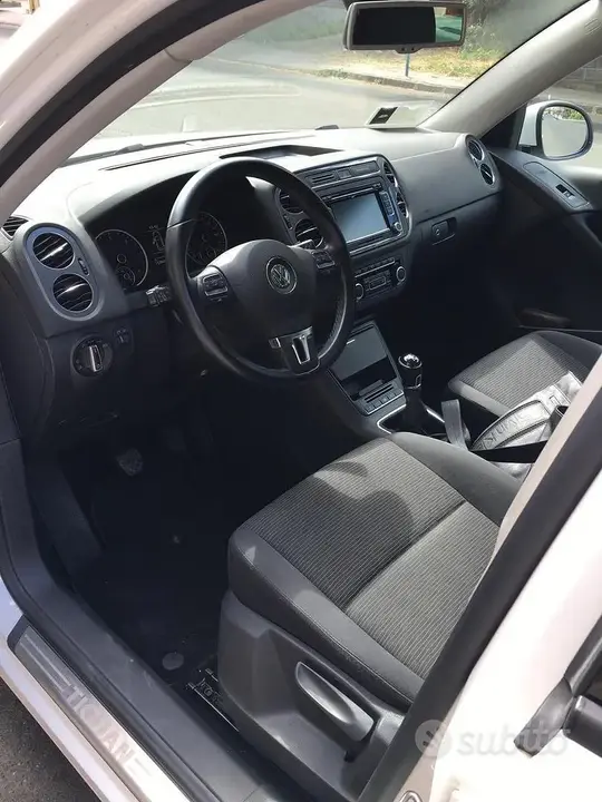 Volkswagen Tiguan 2012 photo 5