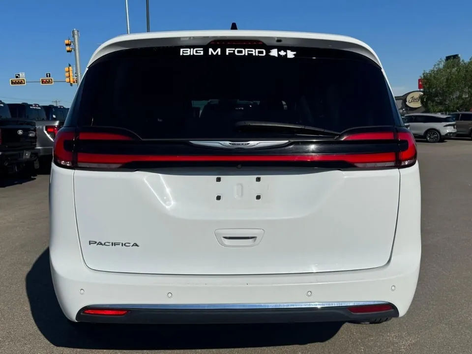 Chrysler Pacifica 2023 photo 4