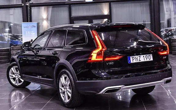 Volvo V90 Cross Country 2017 photo 3