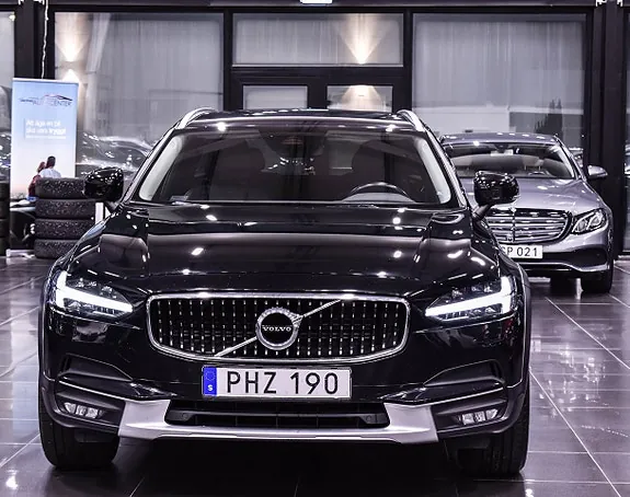 Volvo V90 Cross Country 2017 photo 4